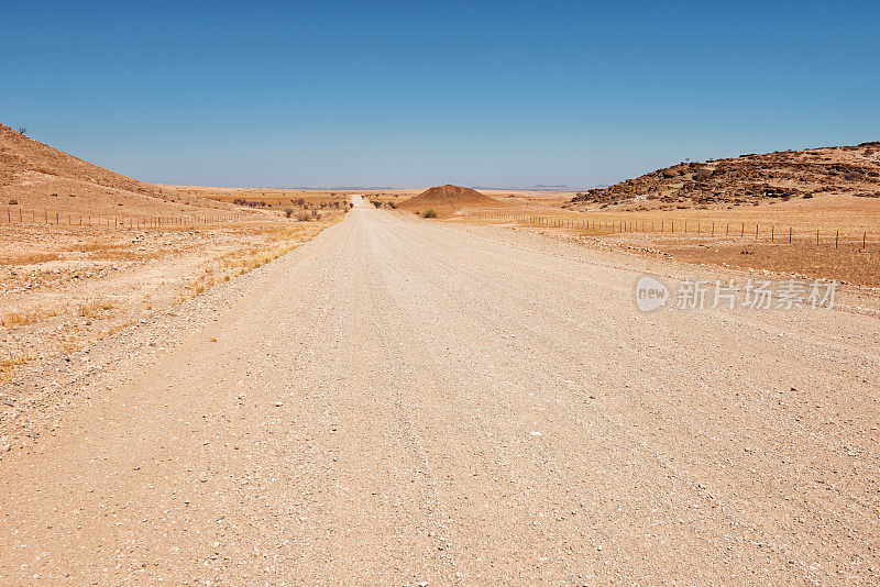 从Solitaire到纳米比亚的Namib Rand自然保护区的土路